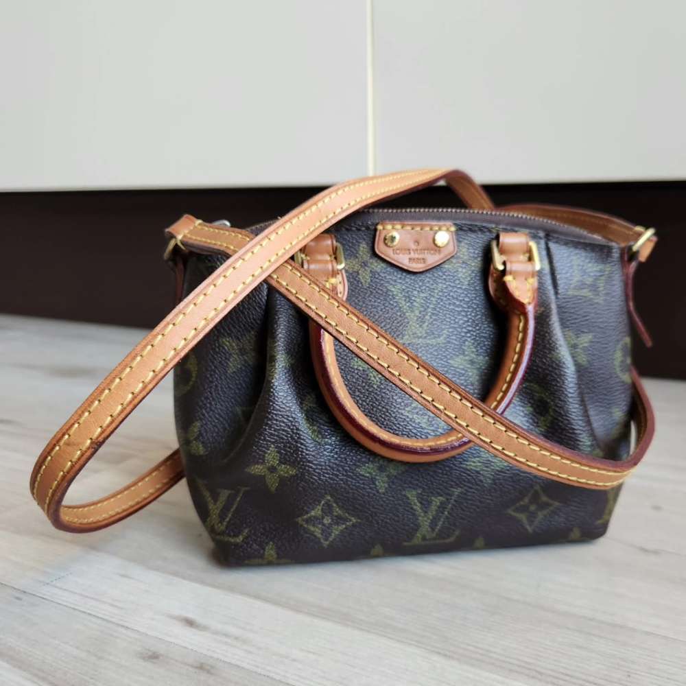 Louis Vuitton Turenne