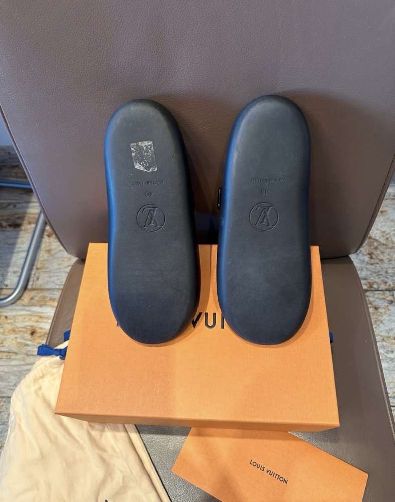 Louis Vuitton šľapky