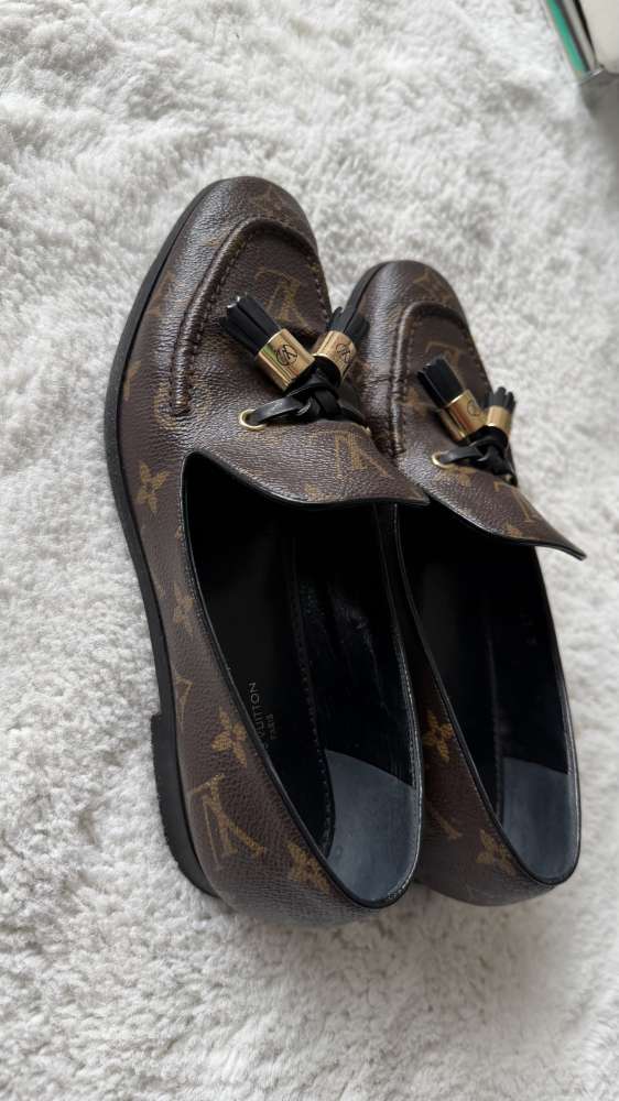 LOUIS VUITTON Plátené mokasíny s monogramovým vzorom, veľkosť 7/37,5