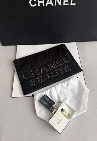 https://www.vipluxury.sk/Chanel set