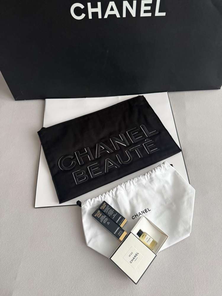 Chanel set
