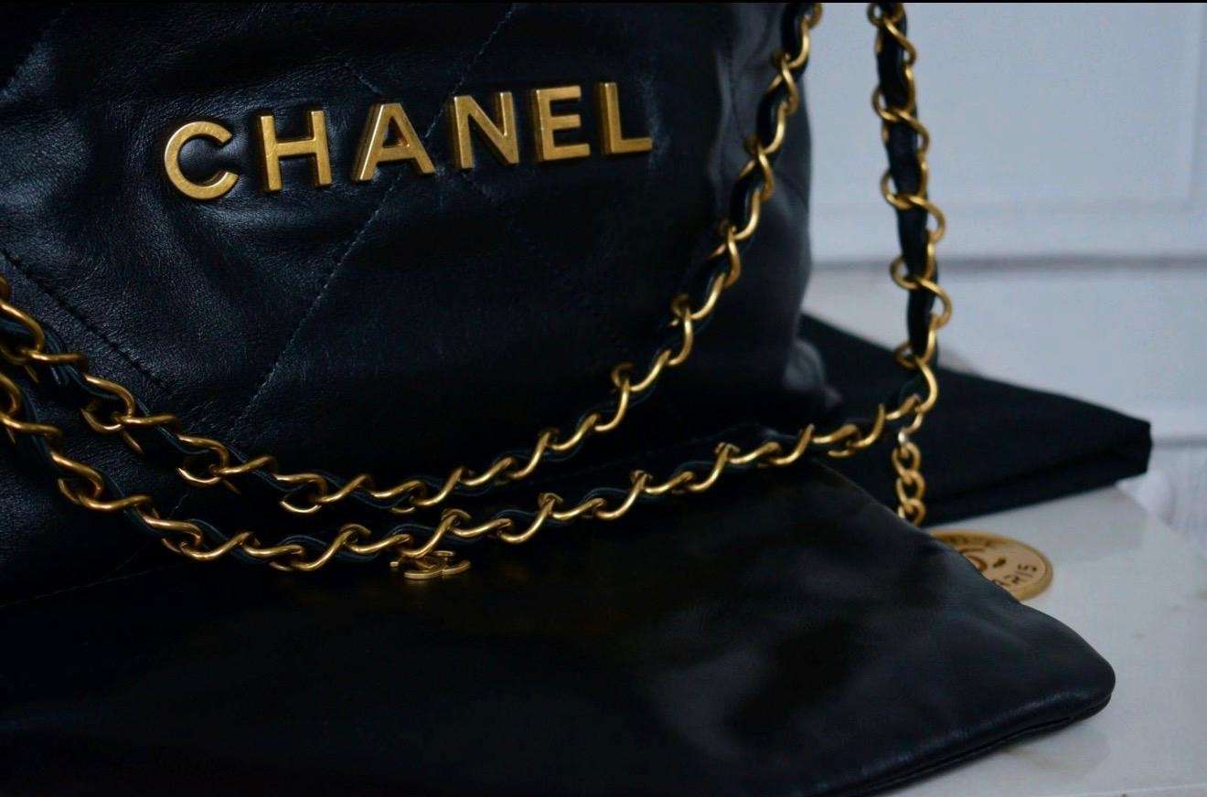 Chanel kabelka 22