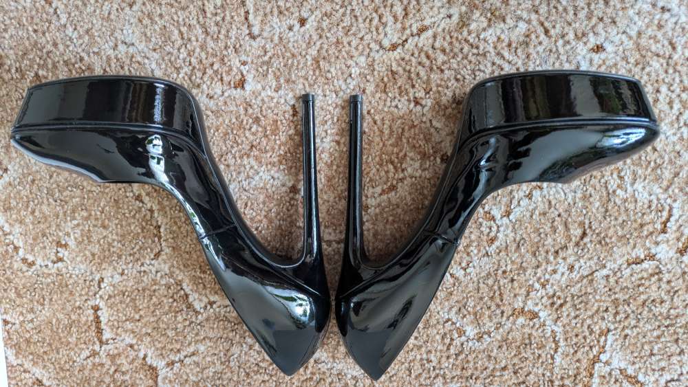 Casadei Flora Nero Patent