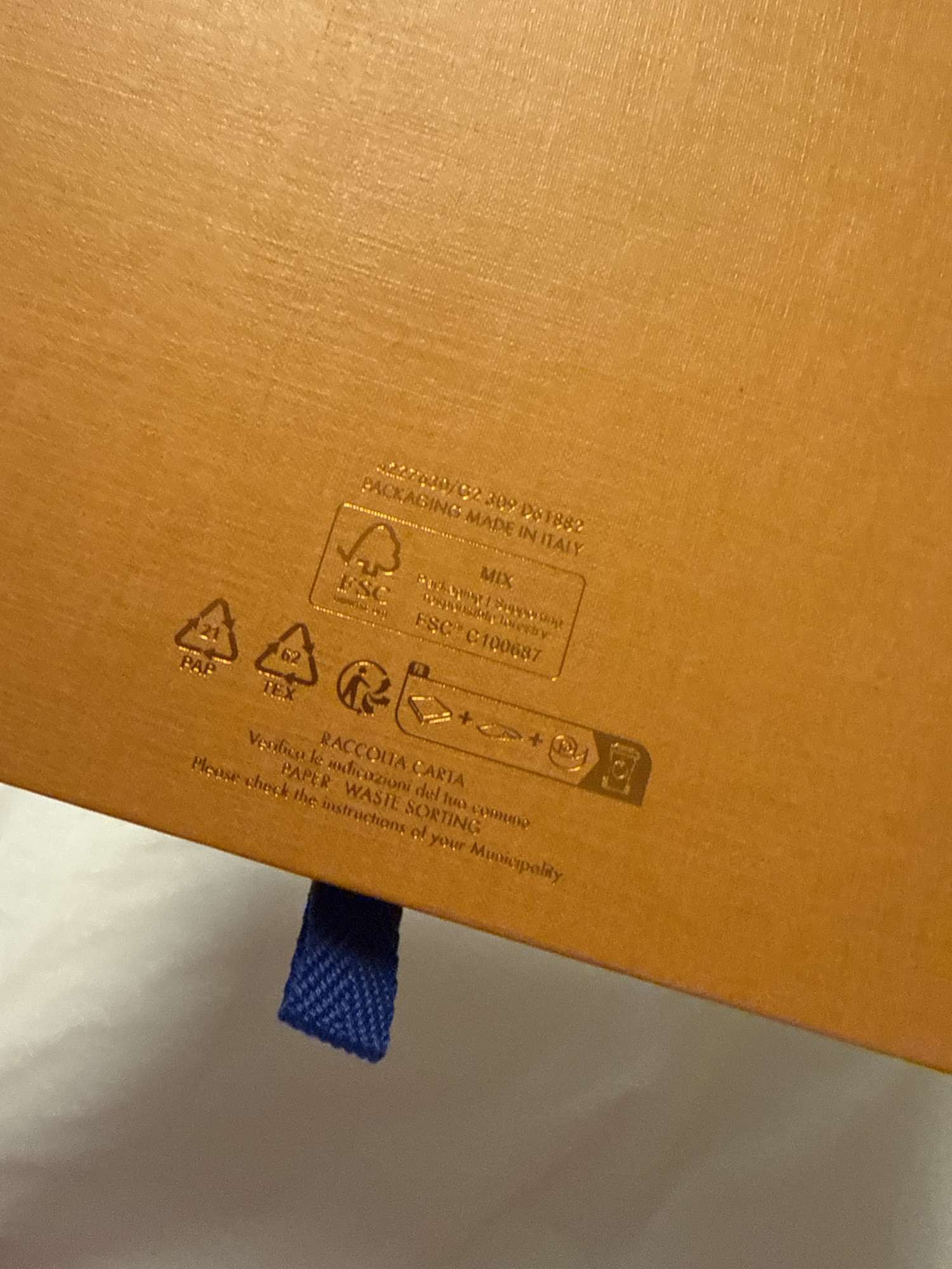 Louis VUITTON zippy wallet