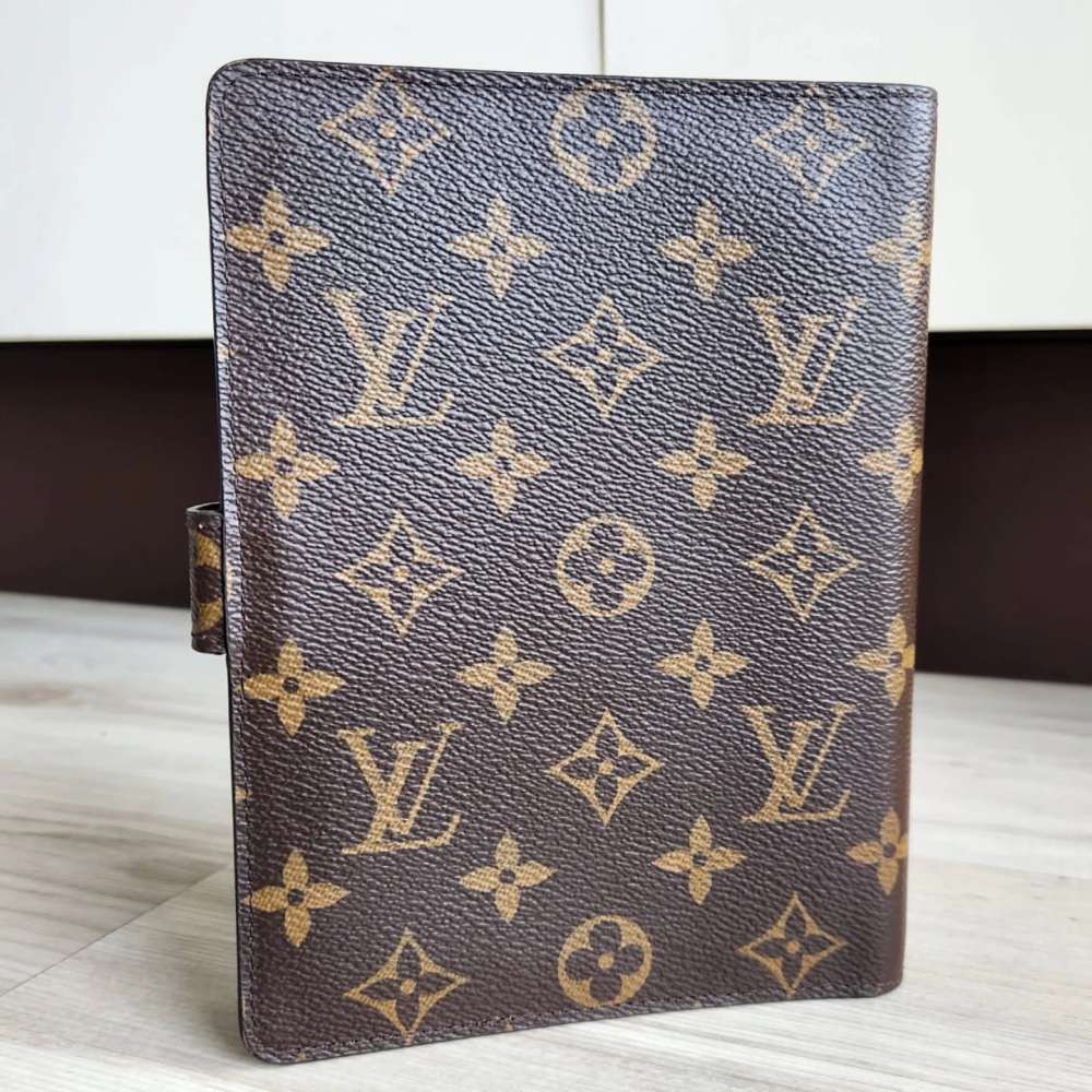 Louis Vuitton Agenda MM