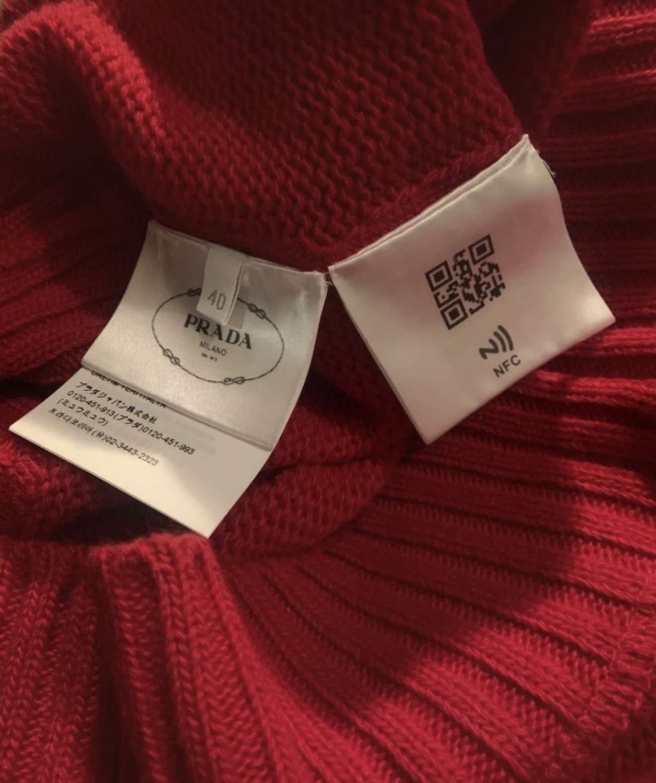 Prada sveter