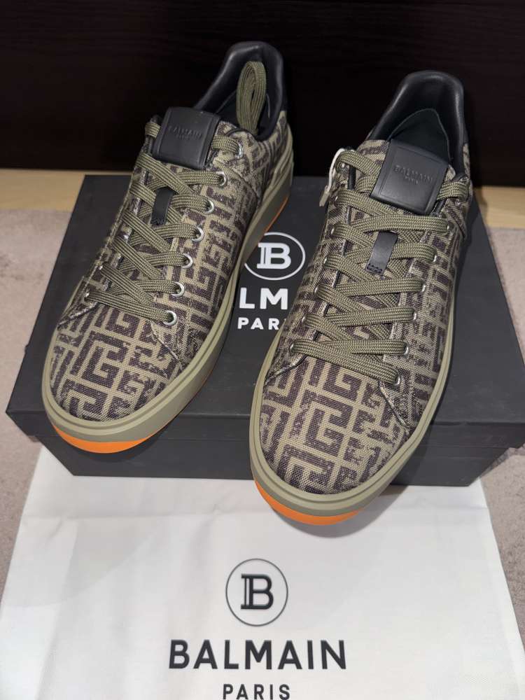 Balmain B-court