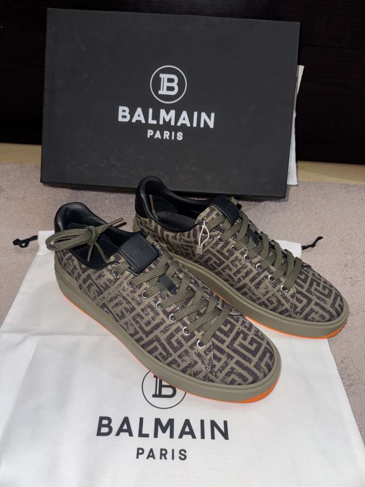 Balmain B-court