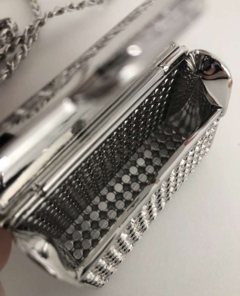 Chanel mini kabelka nahrdelnik