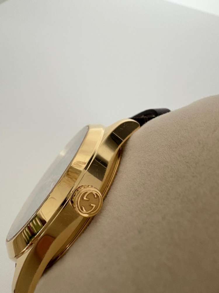 Gucci G-Timeless Contemporary – GG Supreme / Bee Edition