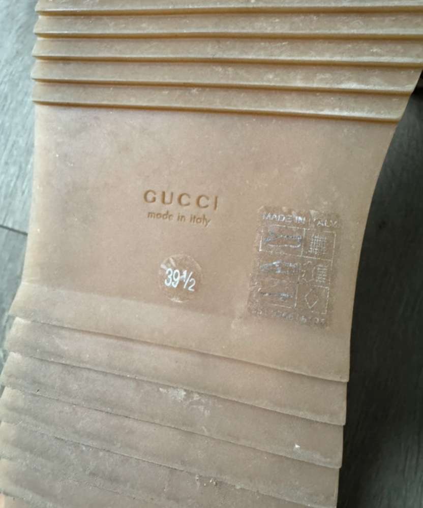 Gucci sandále 39,5