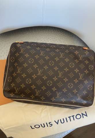 https://www.vipluxury.sk/Louis Vuitton cube Gm