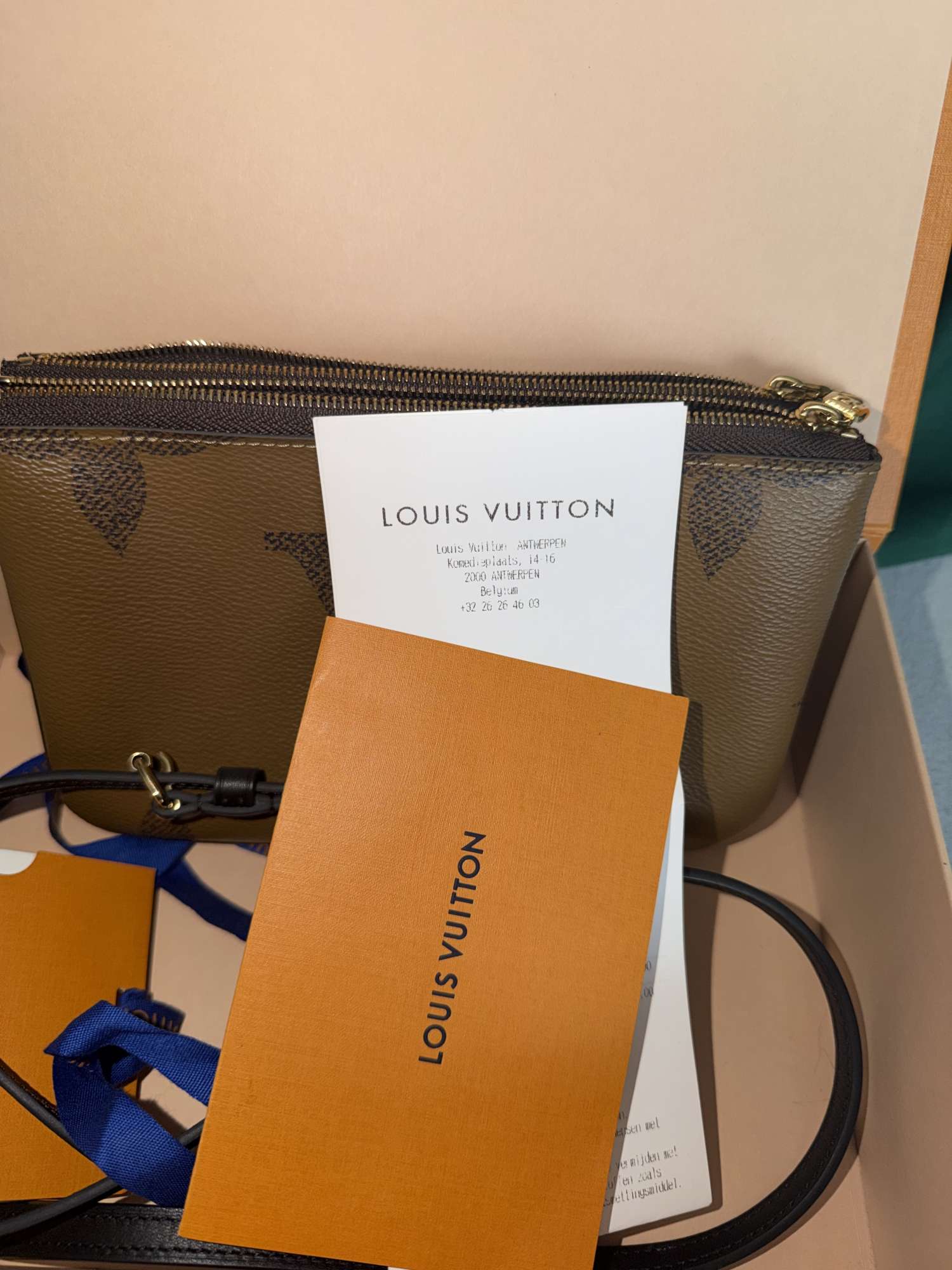 Lv pochette double zip