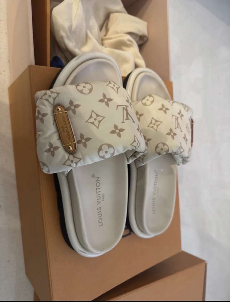 Louis Vuitton šľapky