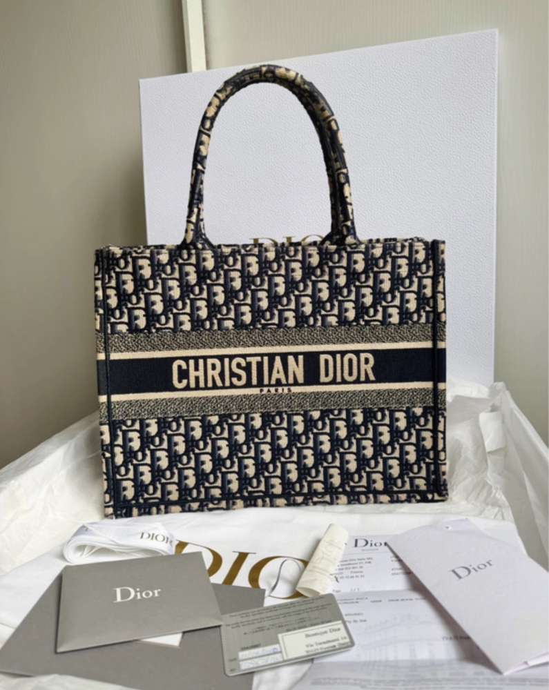 Dior tote bag