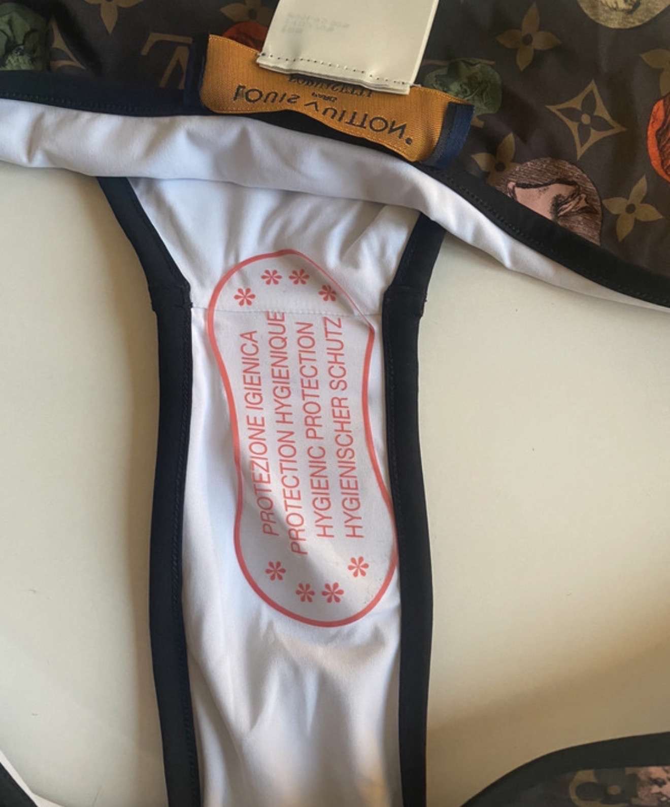 Louis Vuitton plavky