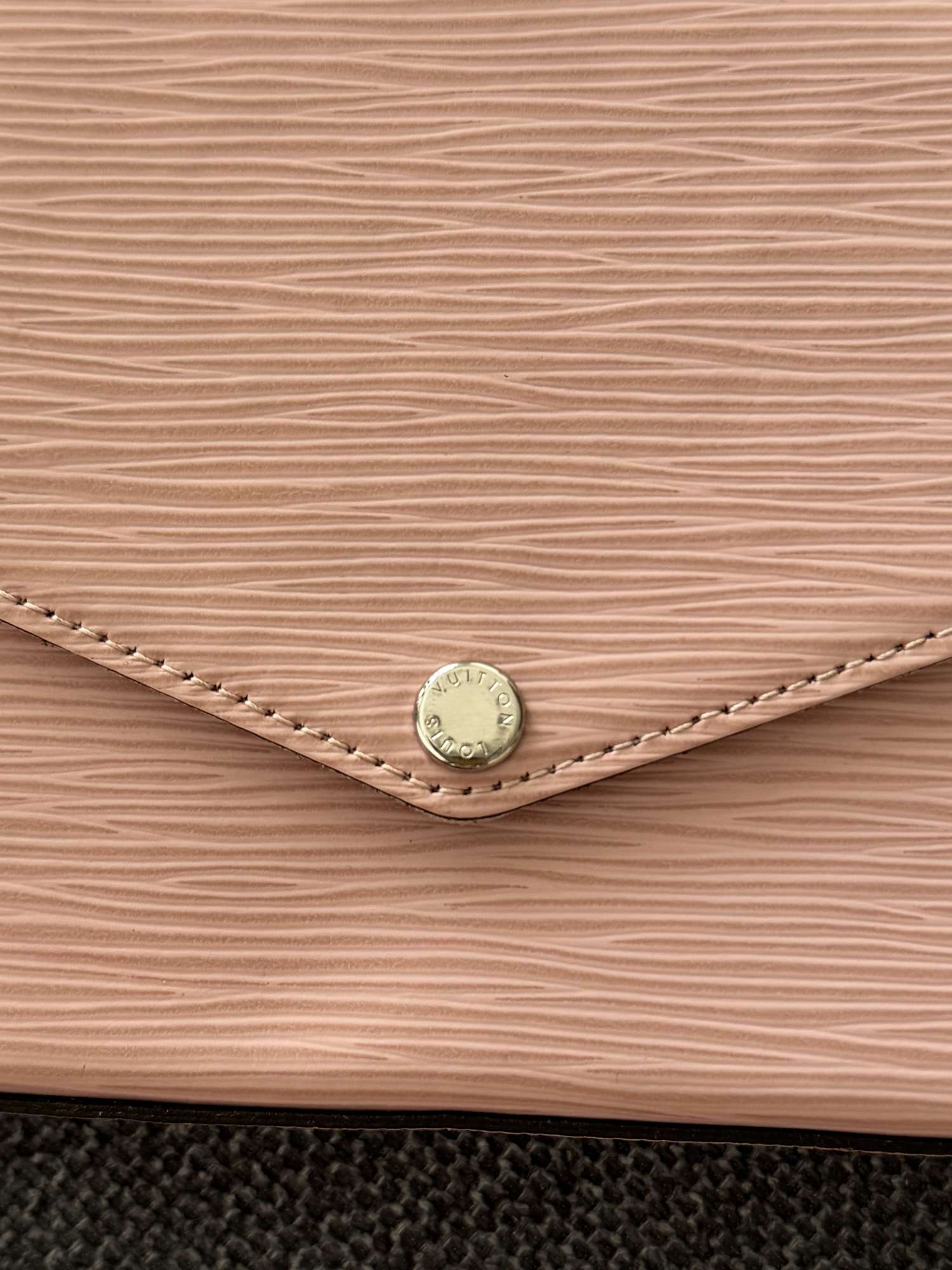 Louis Vuitton Félicie epi pink