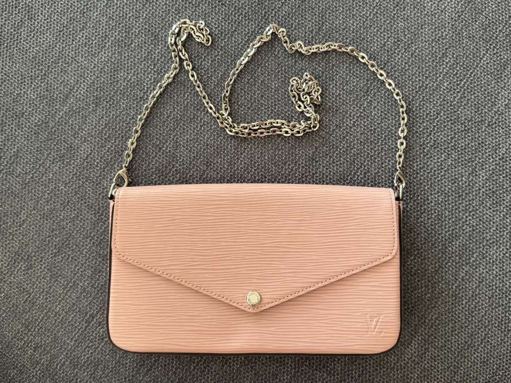 Louis Vuitton Félicie epi pink