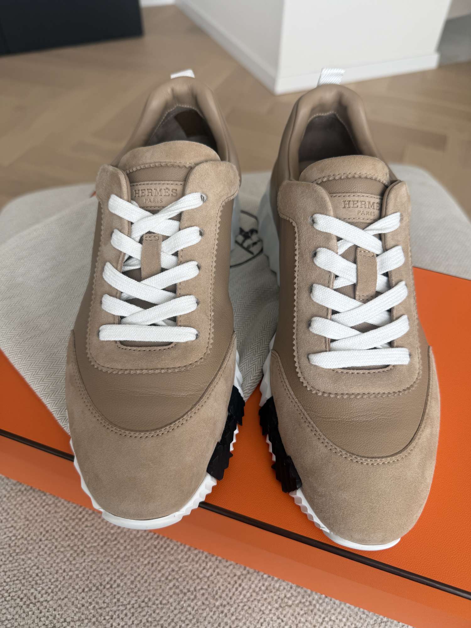 Hermes bouncing sneakers
