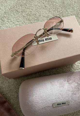 https://www.vipluxury.sk/MiuMiu slnečné okuliare