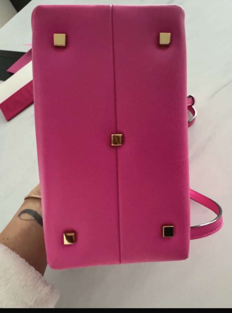 Valentino kabelka limitka