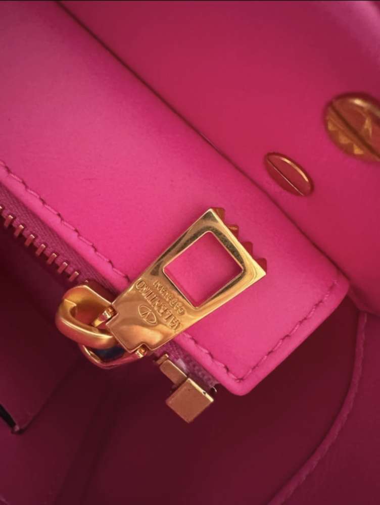 Valentino kabelka limitka