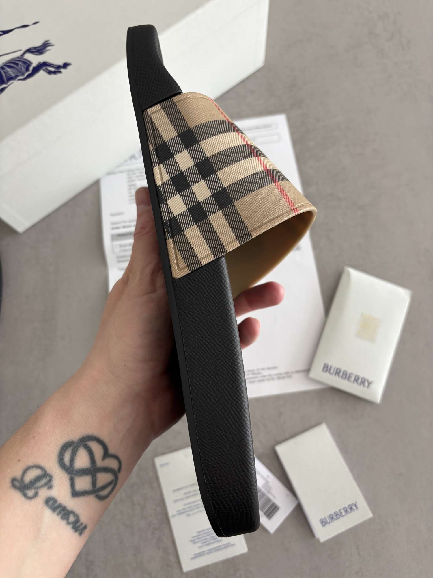 Burberry Furley slide sandals, pc 350€