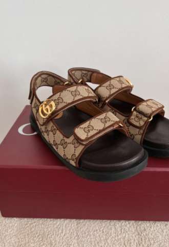https://www.vipluxury.sk/Gucci sandalky