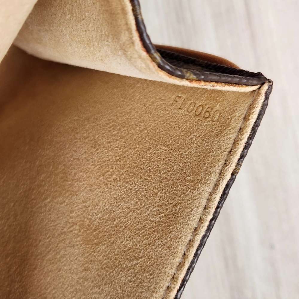 Louis Vuitton Florentine