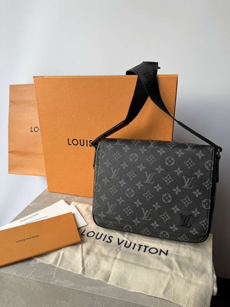 LOUIS VUITTON District PM pánska taška