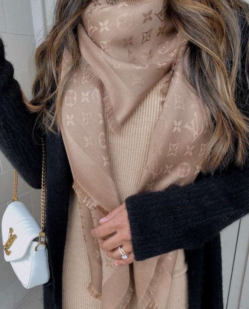 LOUIS VUITTON ŠÁL