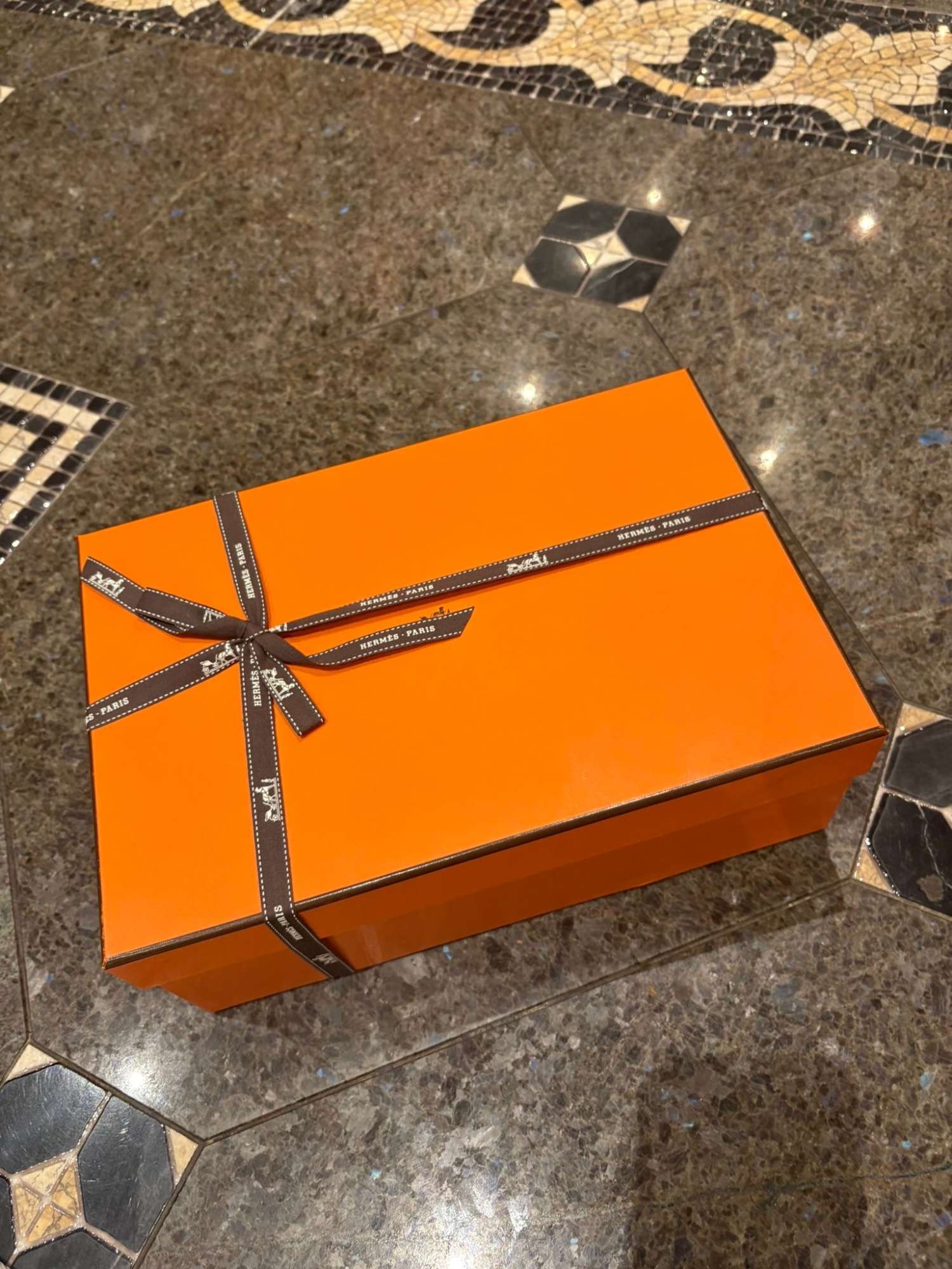 Hermes chypre slapky