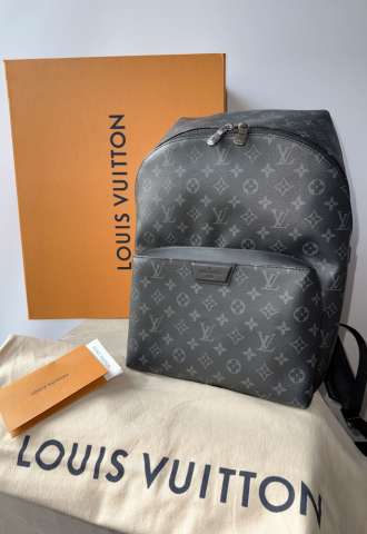 https://www.vipluxury.sk/LOUIS VUITTON Discovery Monogram pánsky ruksak