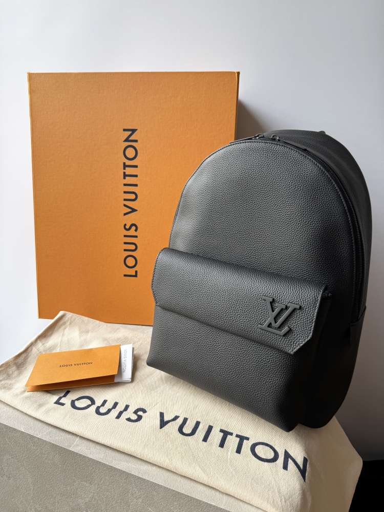 LOUIS VUITTON Aerogram Takeoff pánsky ruksak