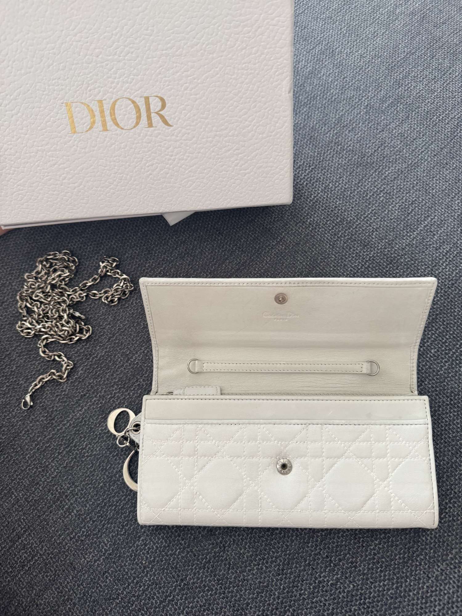 Lady dior crossbody/wallet on chain