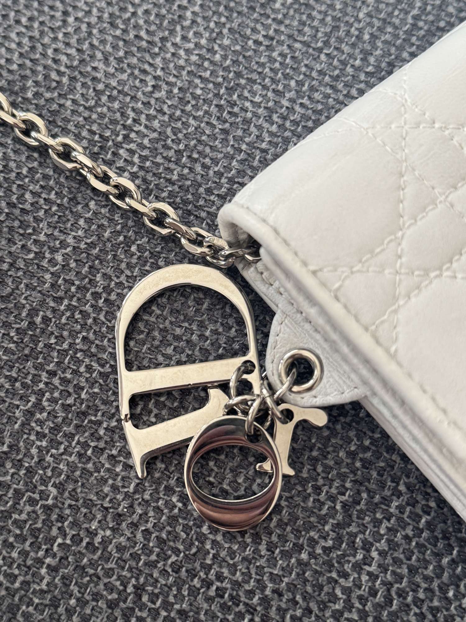 Lady dior crossbody/wallet on chain