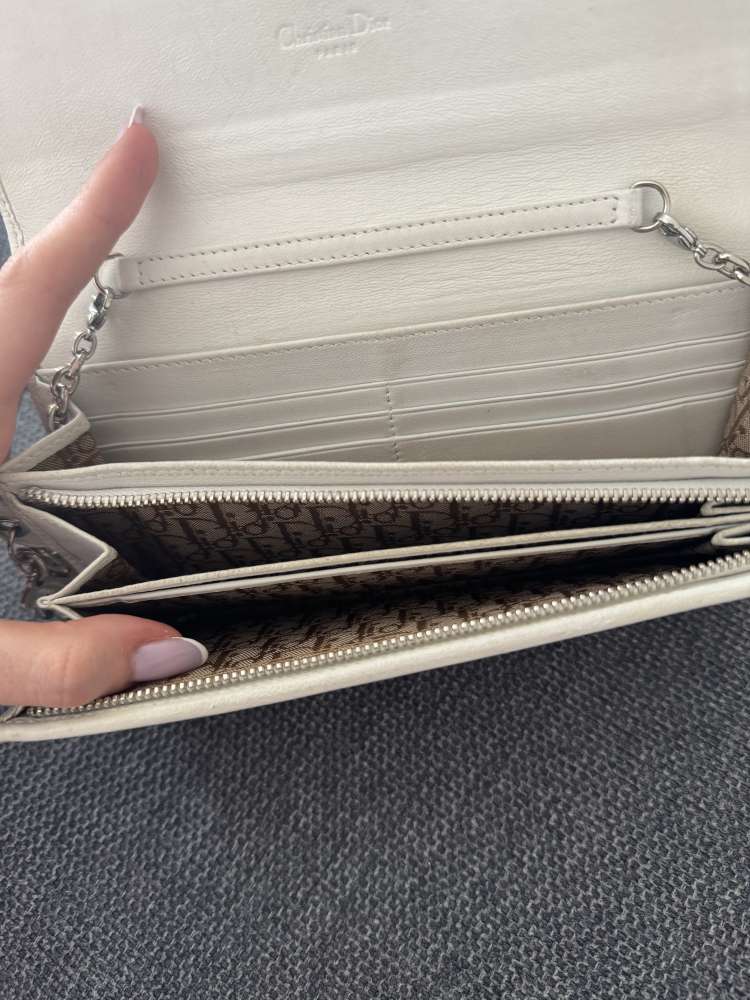 Lady dior crossbody/wallet on chain