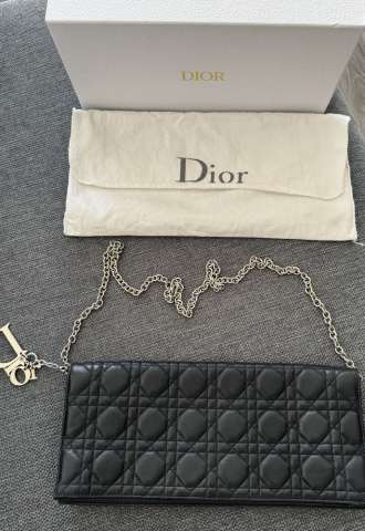 https://www.vipluxury.sk/Lady dior crossbody