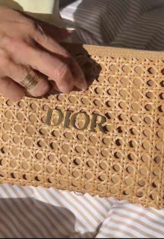 https://www.vipluxury.sk/Dior kozmetika s clutchom