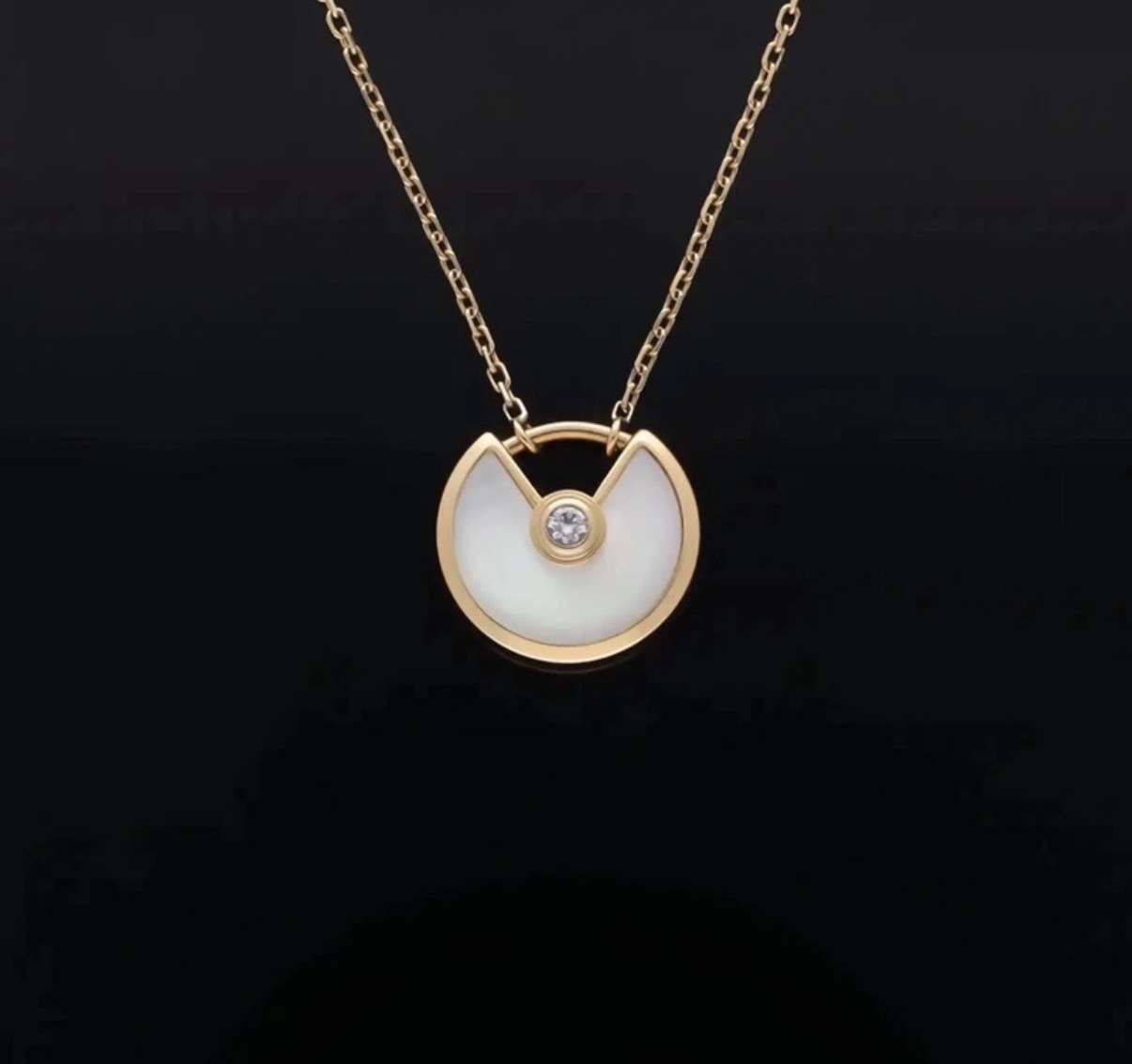 Cartier Amulette necklace