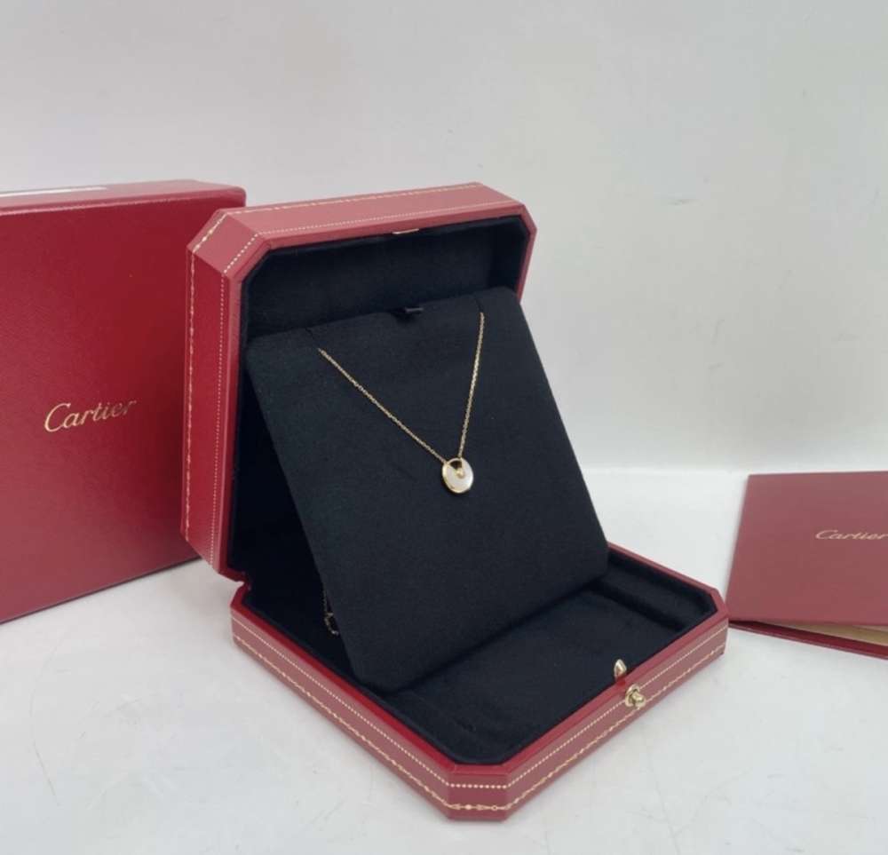 Cartier Amulette necklace
