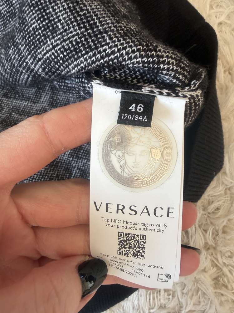 Versace sveter