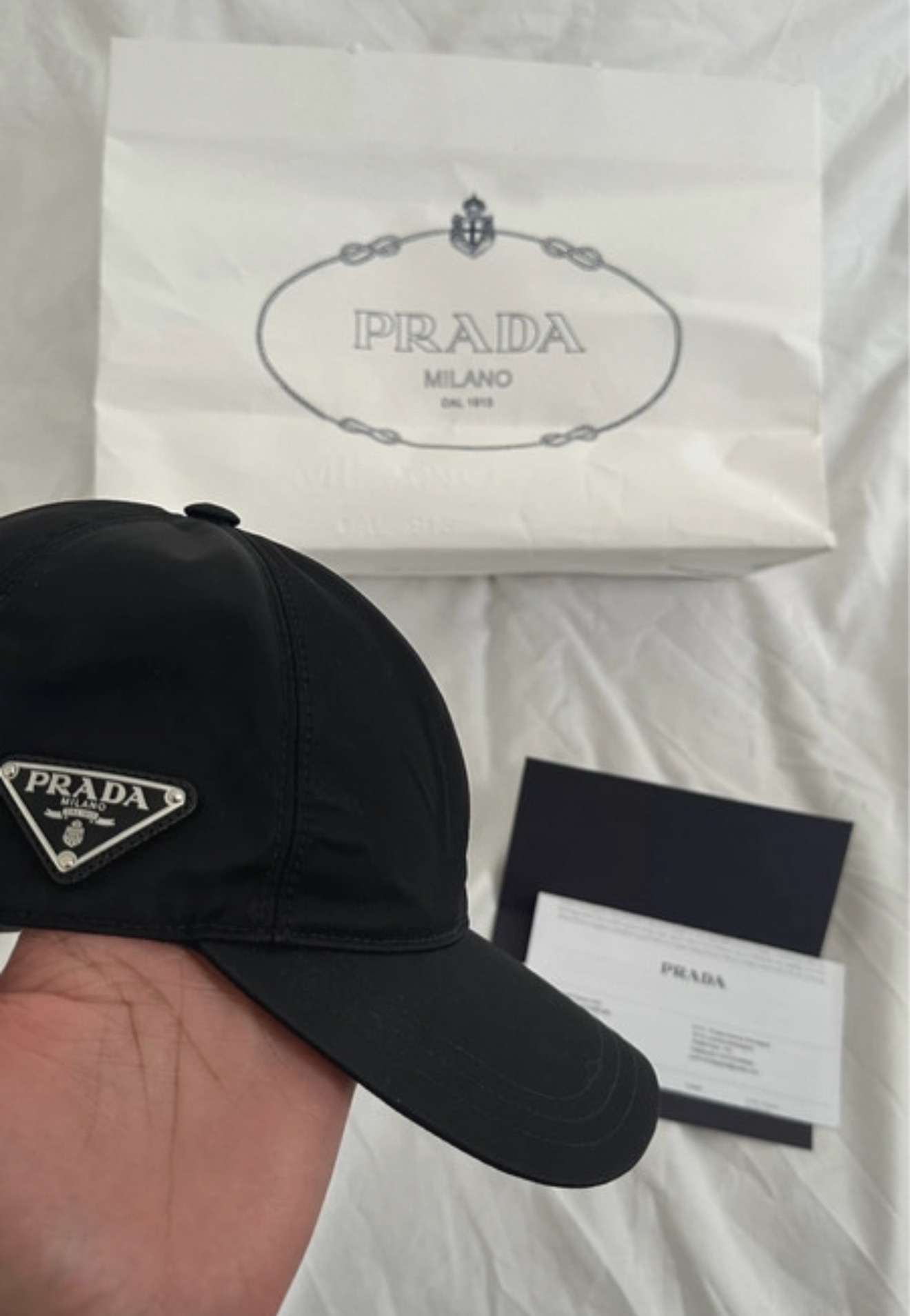 Prada šiltovka
