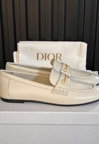 https://www.vipluxury.sk/Dior mokasiny