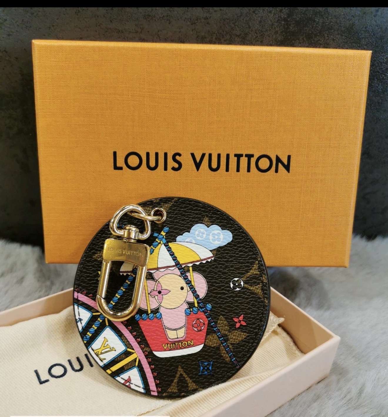 Louis Vuitton kľúčenka