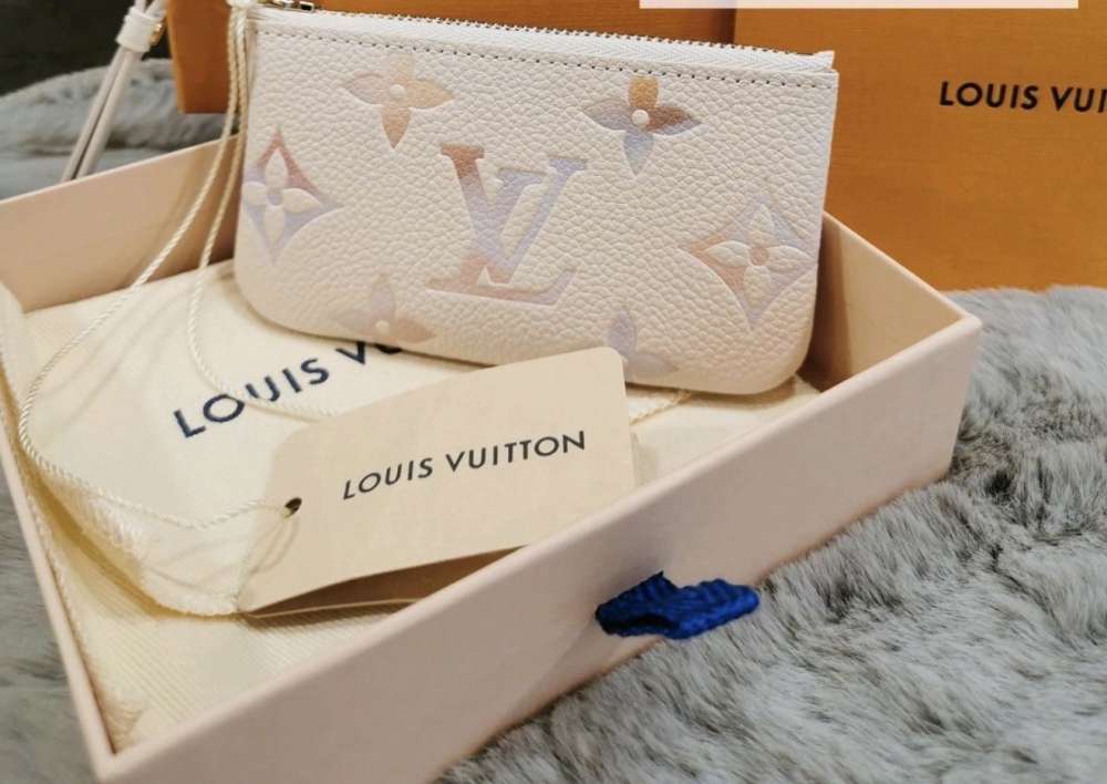 Louis Vuitton kľúčenka limitka