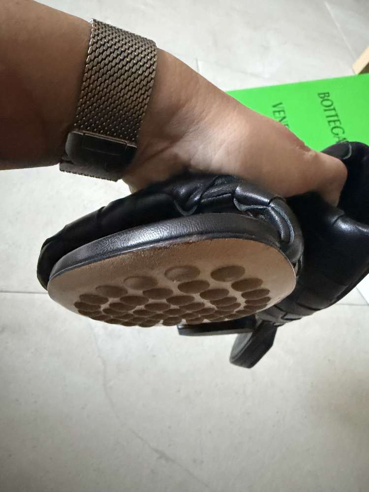 Bottega Veneta šľapky