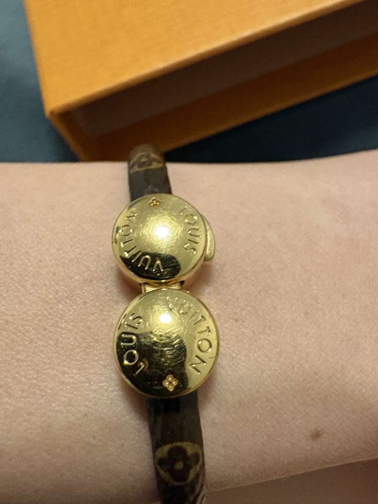 Louis Vuitton náramok