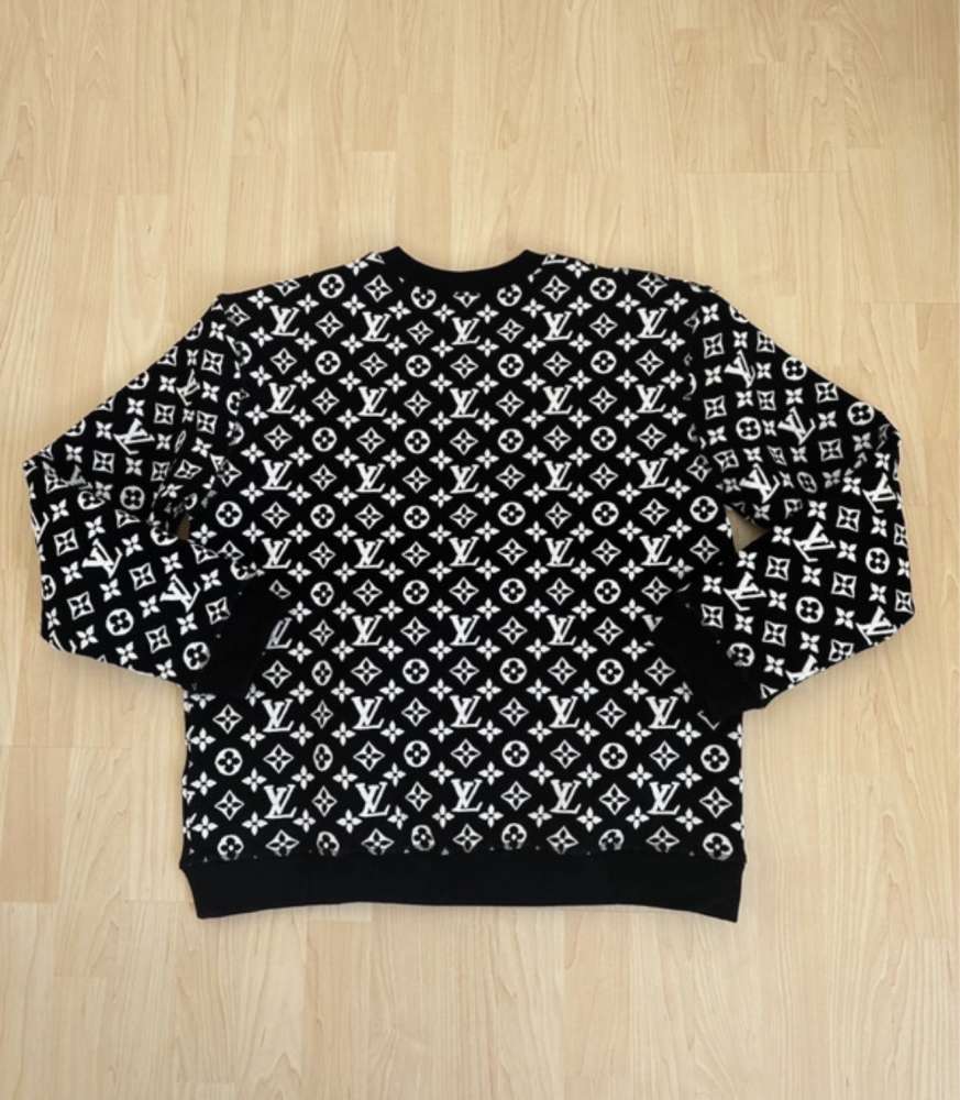 Louis Vuitton sveter
