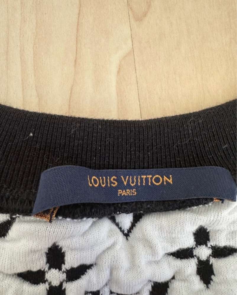 Louis Vuitton sveter